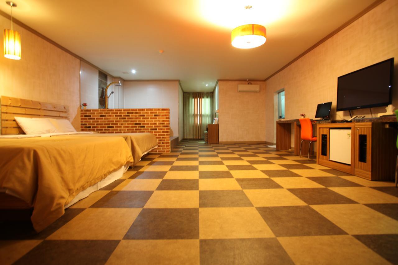 Chuncheon Myeongdong Hotel Luaran gambar