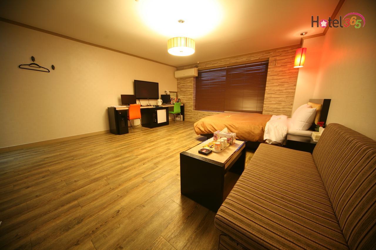 Chuncheon Myeongdong Hotel Luaran gambar