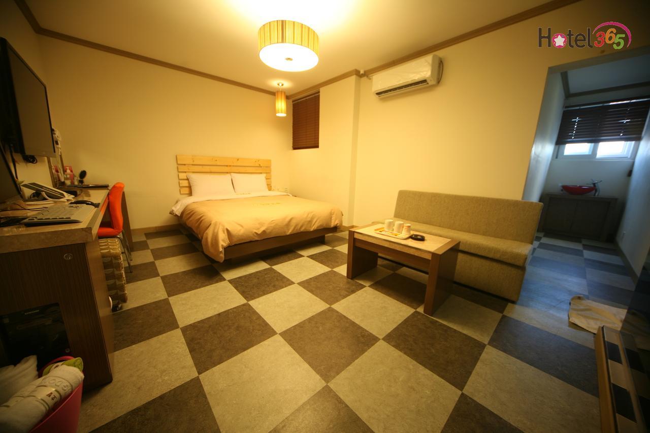 Chuncheon Myeongdong Hotel Luaran gambar