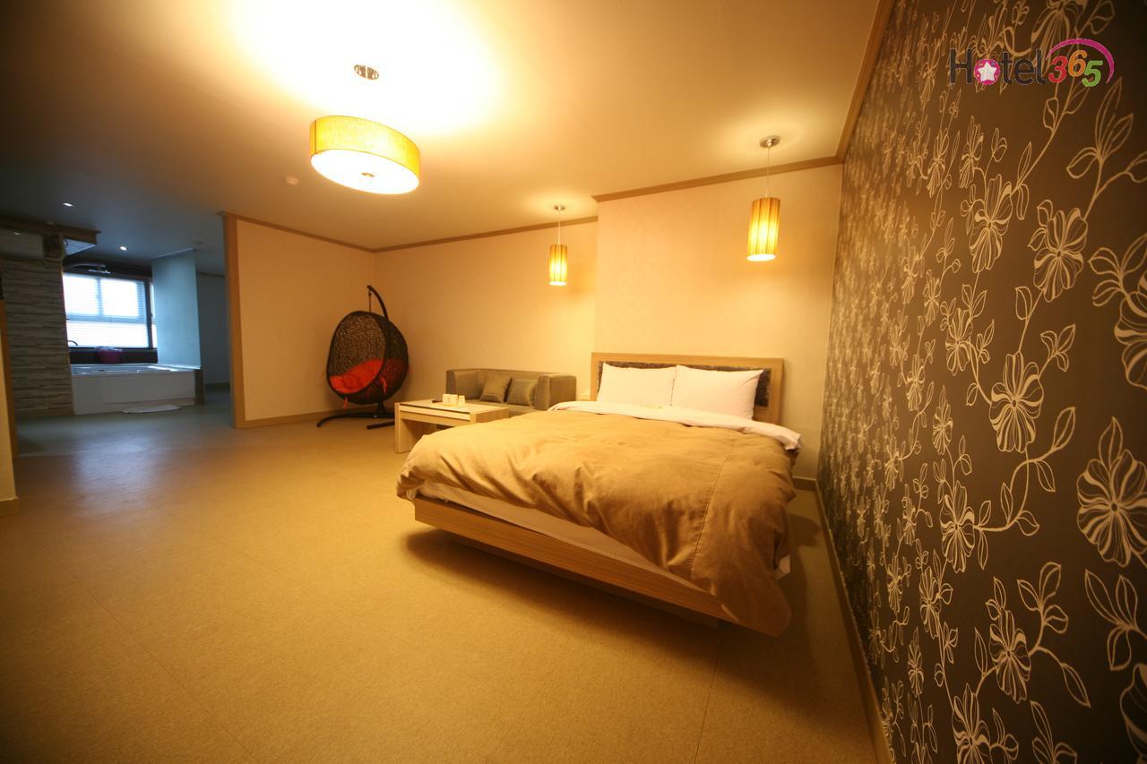 Chuncheon Myeongdong Hotel Luaran gambar